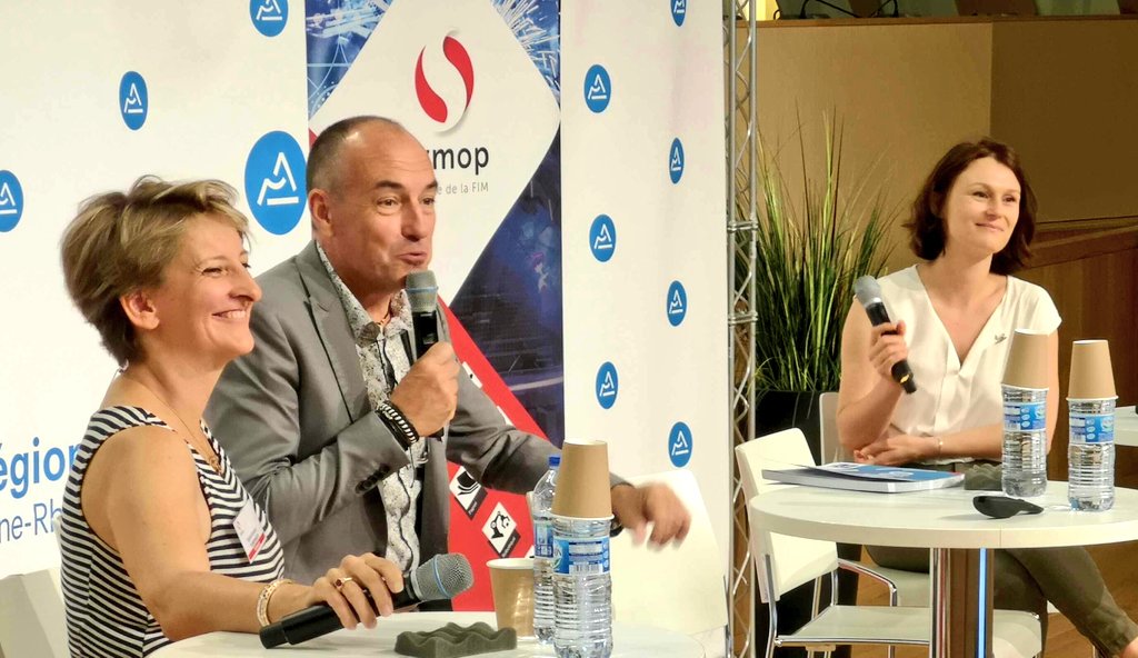 Belle ambiance, bienveillance et convivialité  à l'AG du @le_Symop au siège de la Région <a href="/auvergnerhalpes/">Auvergne-Rhône-Alpes</a>  avec <a href="/SylvieGuinard69/">Sylvie Guinard</a>, JM POU ( le <a href="/SmartMetrologue/">Jean-Michel POU</a>,) et <a href="/juliette_jarry/">Juliette JARRY</a>

<a href="/CoboteamRA/">Coboteam Auvergne-Rhône-Alpes</a>/@Thesame74 sont les acteurs actifs robotique et mecatronique