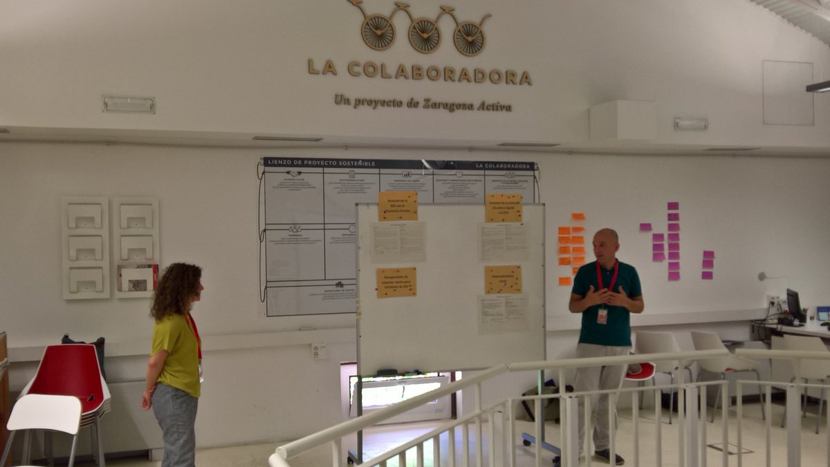 RaulLinuesa's tweet photo. @michaelwill1003 introducing @cocreatevlc in REDEL Campus in Zaragoza to the main Municipalities of Spain. #cosie2020 @Maribelucha @JoFlixZ @AixaSue @divaladl @UPV @valenciactiva_ @Jalonen @WilsoRob https://t.co/Ym8DzeN9vz