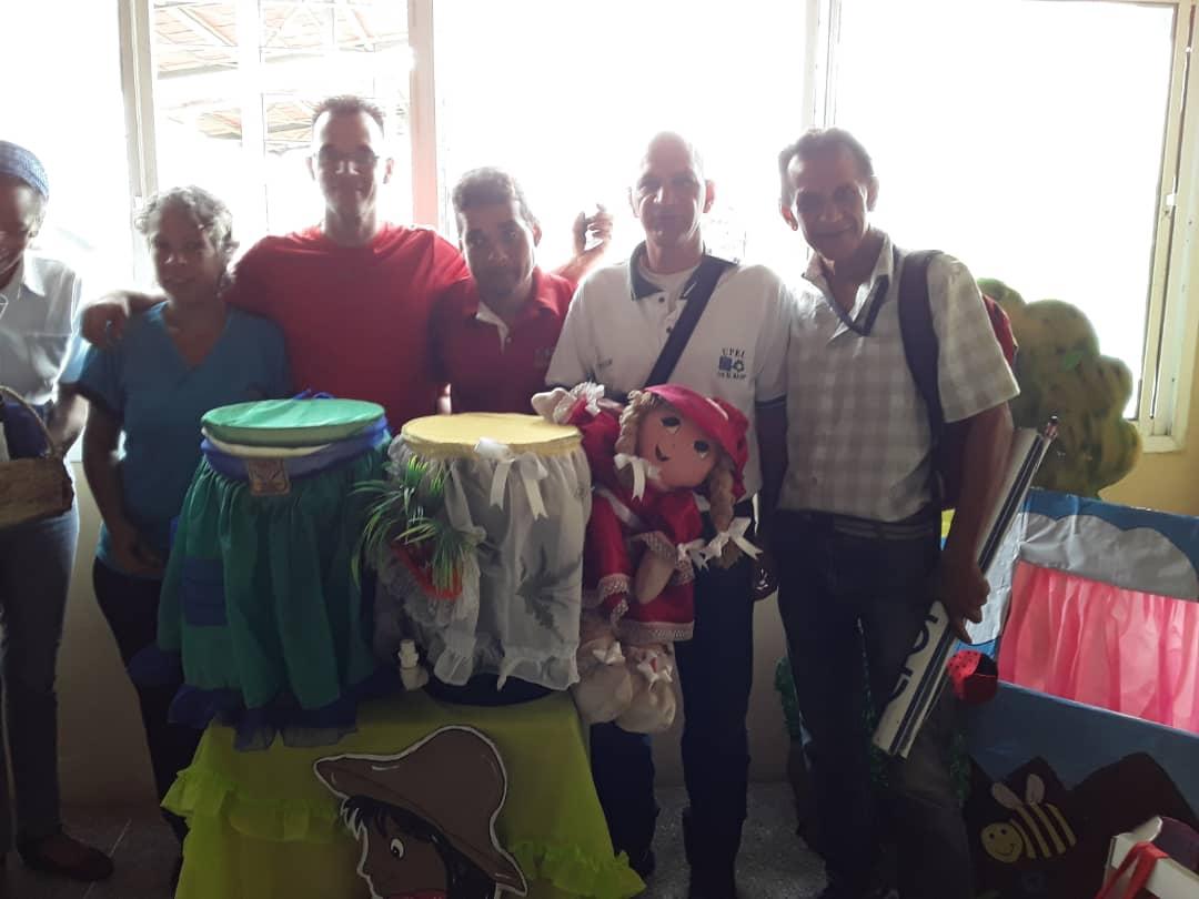 PRurdaneta's tweet photo. @PtmsCarabobo #Ciudad Chavez #Exposiciones y Talleres con el mejor Equipo 09/07/19 https://t.co/MPcdOFemT2