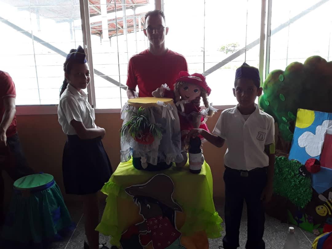 PRurdaneta's tweet photo. @PtmsCarabobo #Ciudad Chavez #Exposiciones y Talleres con el mejor Equipo 09/07/19 https://t.co/MPcdOFemT2
