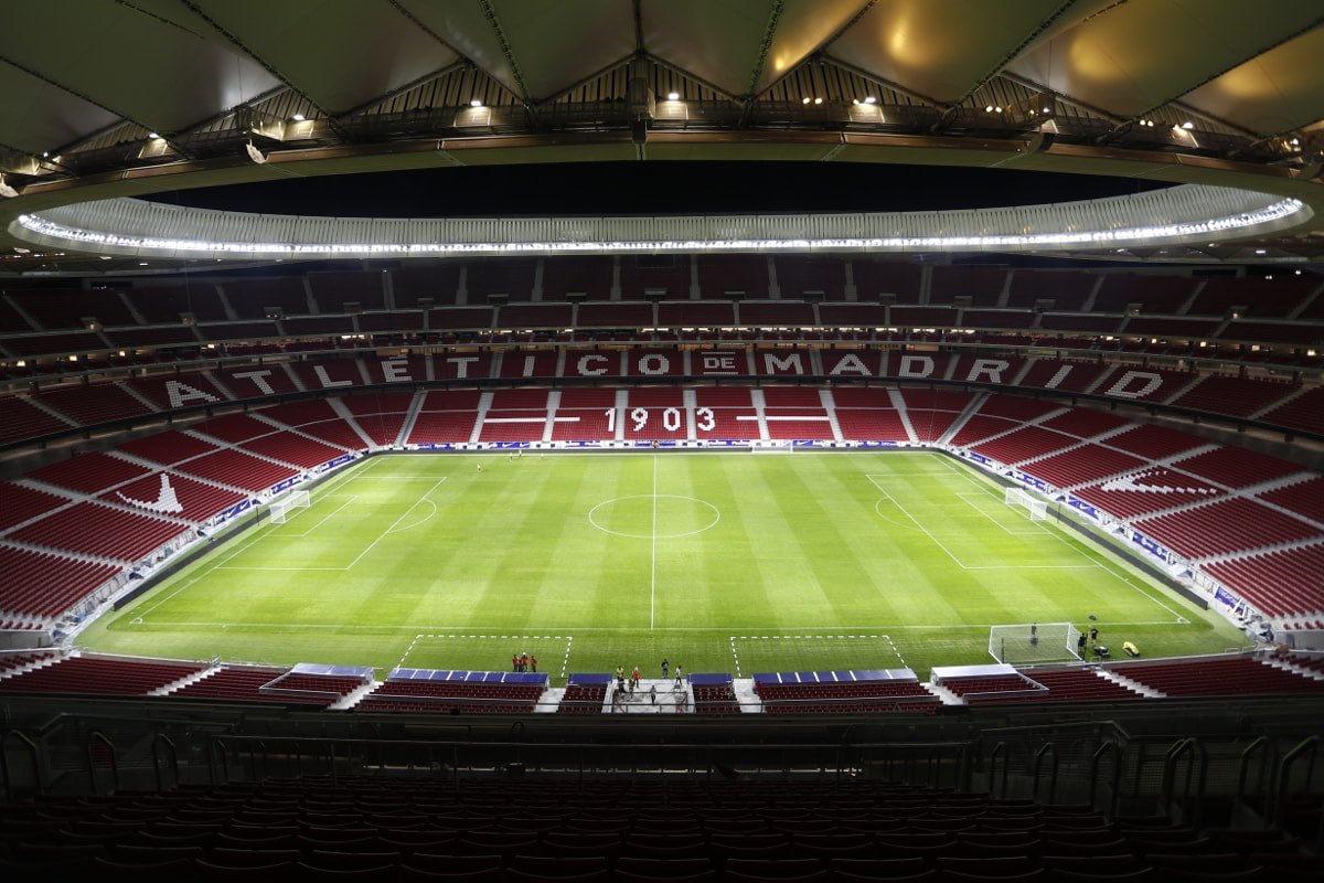 RadioMARCA's tweet photo. 🔥 ¡SORTEAZO! 🔥

🧐 ¿Quieres dos entradas para el Tour Especial del Wanda Metropolitano de este fin de semana?

🍀 PARTICIPA

1️⃣ RT a este tuit
2️⃣ Seguir a @RadioMARCA

⏰ A las 18 H. daremos los ganadores por aquí https://t.co/ai32zrRIXL