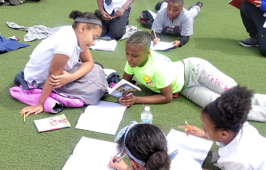 hczorg's tweet image. Happy #NationalSummerLearningWeek! Here’s to good summer reads, new adventures, keeping sharp and of course, having fun in the sun. 
#KeepLearningGoing
#SummerReading