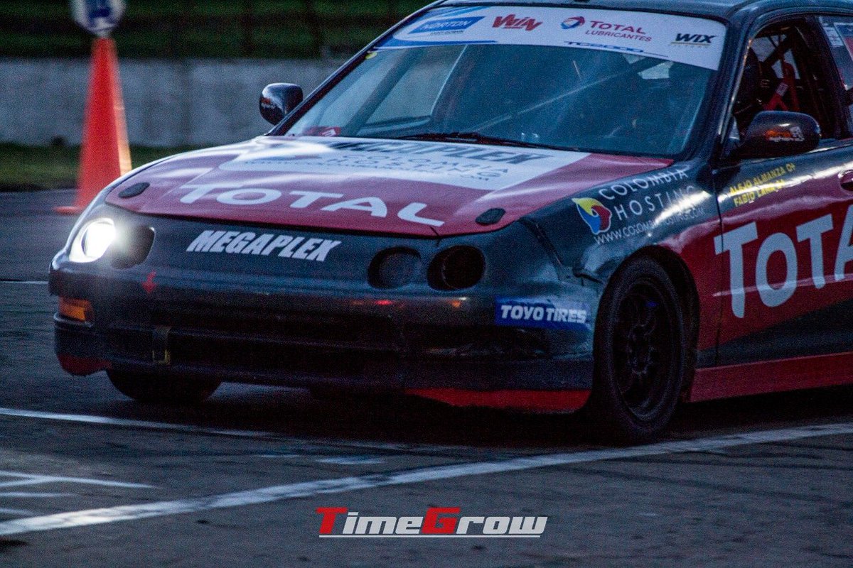 TimeGrow2's tweet photo. Comenzando la carrera Nocturna!
.
#tc2000 #toyotires #wixfilters #totalcolombia #norton #win #piloto #vehicle #racing #tcjunior #driver 
.
@tc2000colombia @wixfilters_colombia @Autodromos @TotalCol @toyocolombia @escuderiacalitc https://t.co/cvHEOSP11r