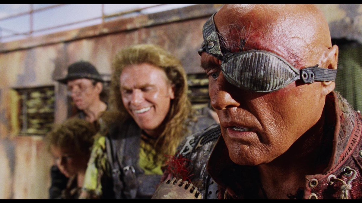 MattedScreen's tweet image. Watched #Waterworld for the 4th time this year with @UniversalPics's #4KUHD release! It may top @ArrowFilmsVideo's A/V presentation but it doesn't match the bonus features package. Not by a long shot. My @highdefdigest Review: ultrahd.highdefdigest.com/72775/waterwor…