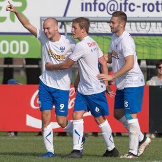 asvarkel's tweet photo. Corné van Horik winnaar ‘Man of the Match’ 2018-2019 🔵⚪️⚽️🥇👍🏼  https://t.co/1BeCmxnCG0 https://t.co/dV134WxWIL