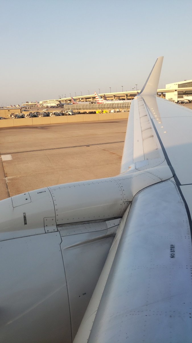 therealdealging's tweet photo. You know it's an early morning when your second leg is departing at 7:15am.

 #VidCon #VidCon2019 https://t.co/TO9dt2fryc