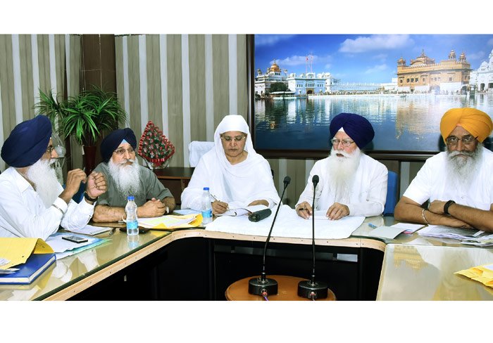 yespunjab's tweet photo. ਸਿੱਖ ਰੈਫ਼ਰੈਂਸ ਲਾਇਬ੍ਰੇਰੀ ਮਾਮਲੇ ਬਾਰੇ ਮੁਕੰਮਲ ਤੱਥ ਜਨਤਕ ਕੀਤੇ ਜਾਣਗੇ: ਪ੍ਰੋ: ਬਡੂੰਗਰ #KirpalSinghBadungar #SikhReferenceLibrary #SGPC
https://t.co/4JnsWLBWYm https://t.co/GjaBxLcOiW