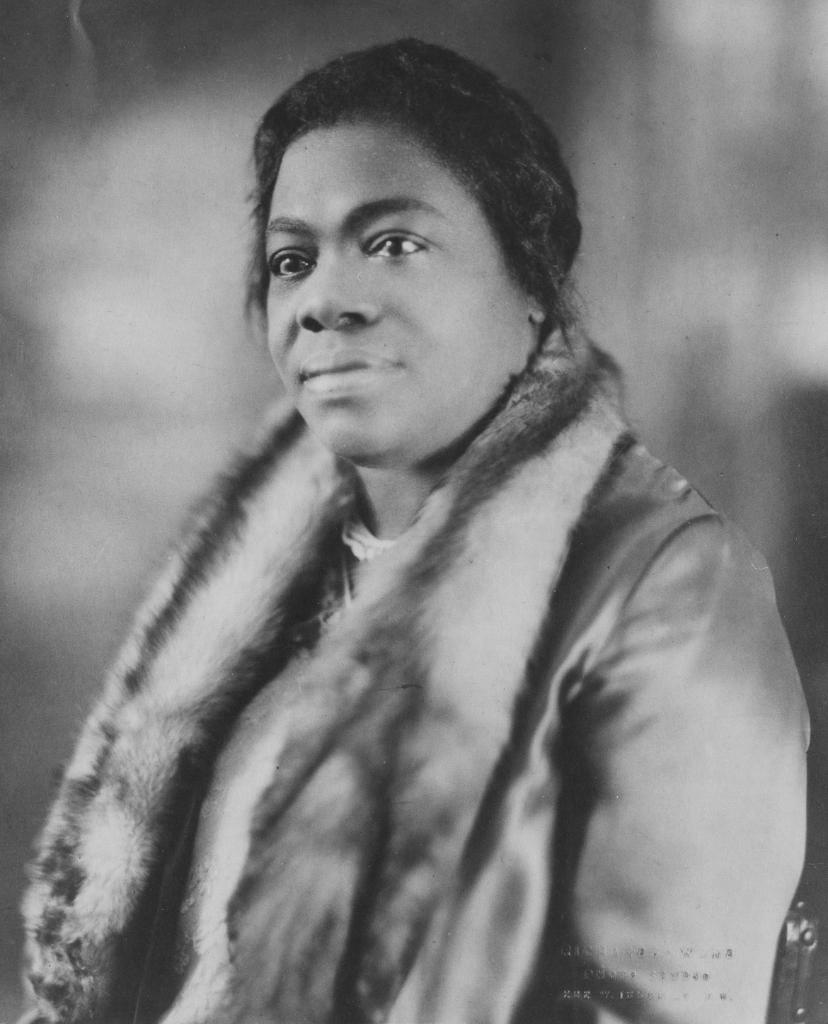 #MaryMcLeodBethune was the first African American female to head a federal agency. She was an equal parts educator, politician, and social visionary. Let's celebrate her birthday today. RIP Queen. 💖💖🙏🏾🙏🏾
Photo by Chicago History Museum/Getty Images