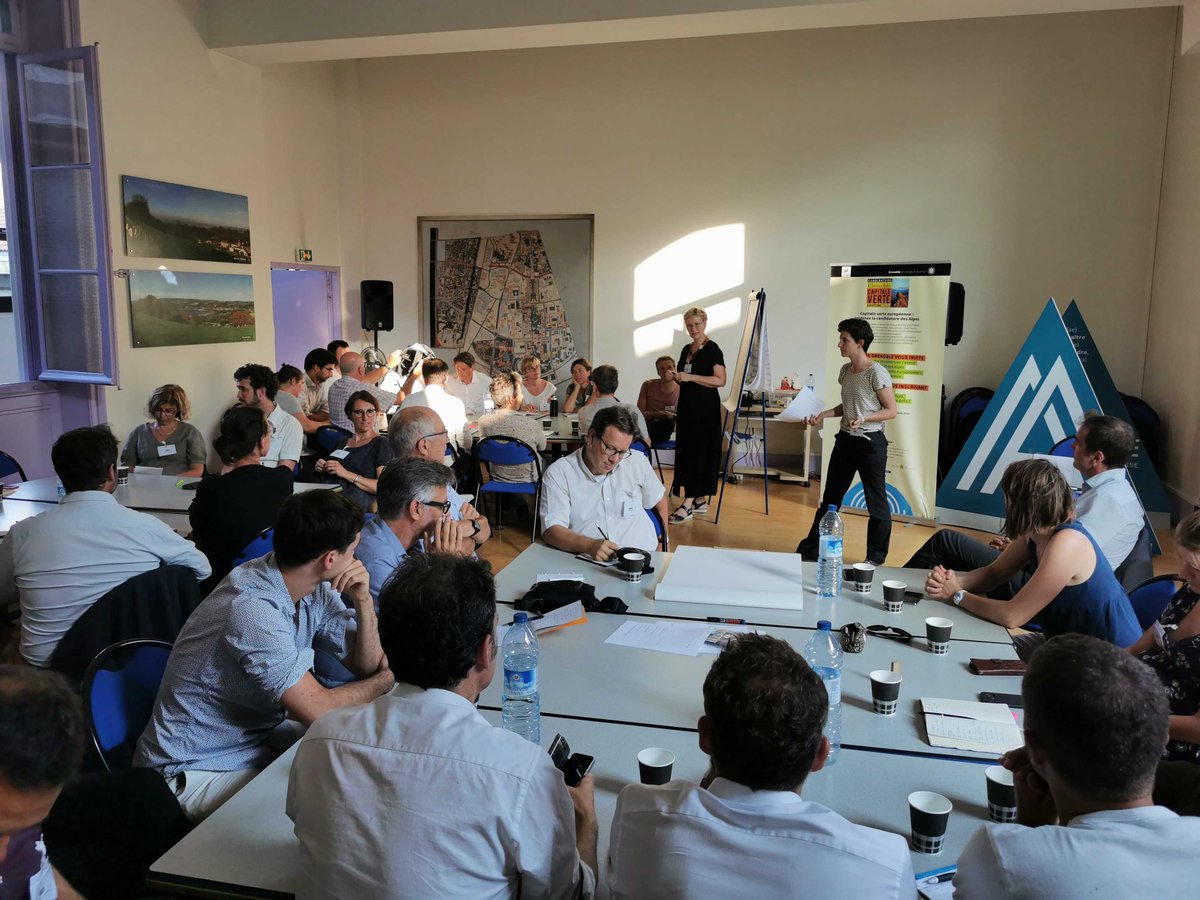 [Capitale verte 2022] <a href="/A_Iordanoff/">Aliocha Iordanoff</a>  et <a href="/Jeanne_de_K/">Jeanne de Kerdrel</a> ont animé le 1er groupe de travail à <a href="/AgenceUrbaGre/">AURG</a>, avec des entreprises Grenobloises sur le thème de la transition écologique.
Le but : tisser un réseau des acteurs ayant une démarche écologique pour produire un livre blanc !