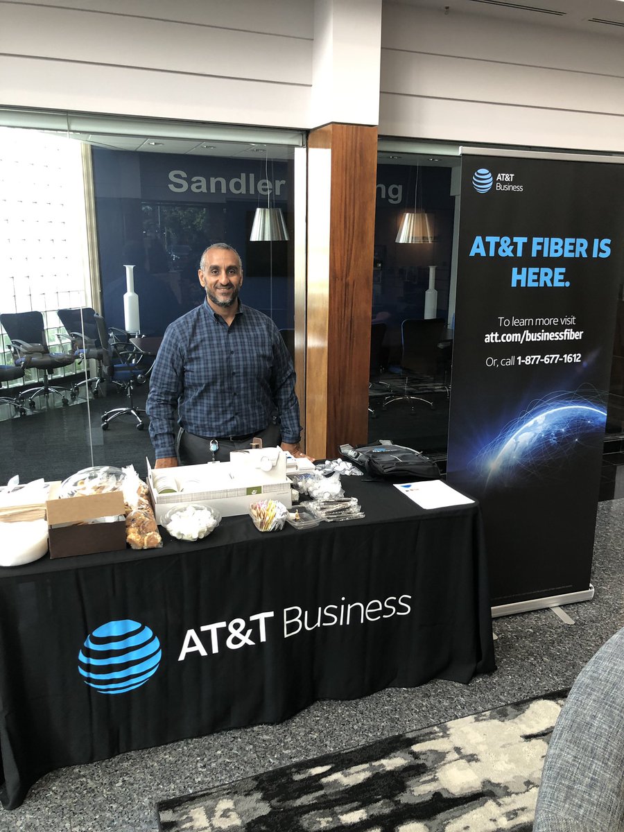 Chris serving some breakfast with a side of fiber this morning at his table day. <a href="/chrisdonan/">Chris Donan</a> <a href="/dksoutiere/">Derek Soutiere</a>