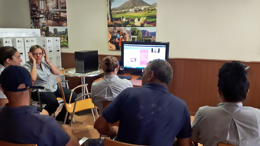VeroniqueLFrey's tweet photo. #ClubDelCarmen #TM 's attending #DPerfectService webinar. Thanks @Maria_Goraieb for assiting us before &amp; during it to make that possible. Also thnks IT support #DiamonResorts #OneTeam #OneGoal https://t.co/KMS2iUAZPa