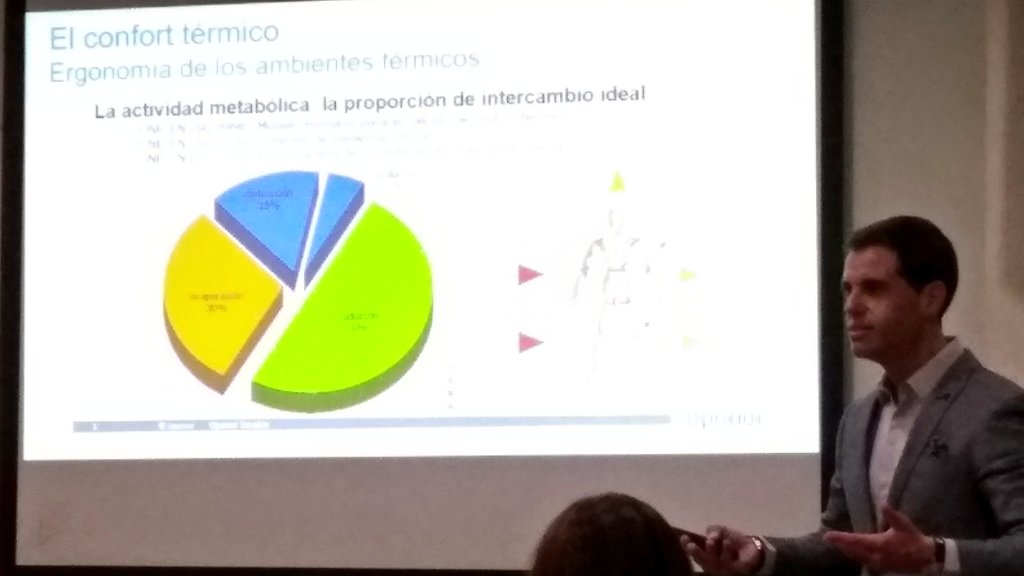 GeotermiaA's tweet photo. 🔸Soluciones de calefacción y refrigeración mediante superficies radiantes
Israel Ortega @Uponor_ES
#Curso #Geotermia Aplicada
@FGP_ETSIME ⚒️🌱🎓
#conforttermico
#energiasrenovables #eficiencia
📌 @EneresEs @Info_ecoforest @Uponor_ES #EDASU #IPMA @minasenergiaupm @La_UPM
#ODS https://t.co/KWkBqL71kI