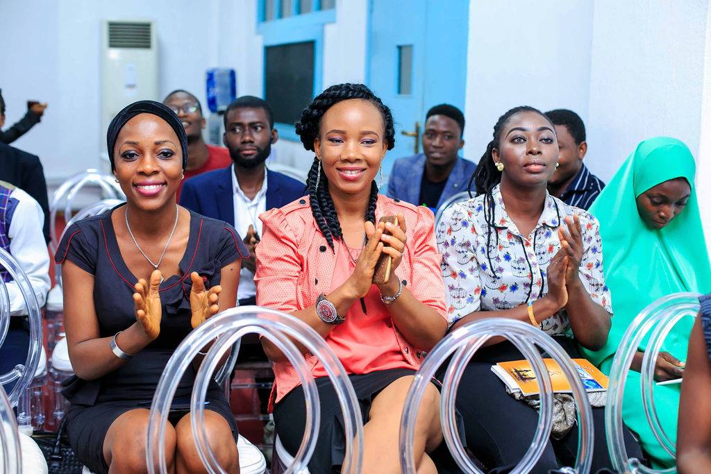 Ondernemers krijgen de kans om op te starten en te groeien met <a href="/OrangeCornersNG/">Orange Corners Nigeria</a>. Minister <a href="/SigridKaag/">Sigrid Kaag</a> opende vandaag het programma. 
  
Leer een paar van hen al beter kennen:
nederlandwereldwijd.nl/actueel/nieuws…