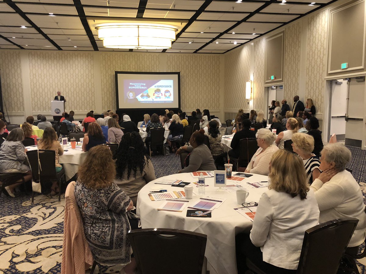 pifrncs's tweet photo. Day 2 of the Administrative Professionals Conference! @BillyBurkeBCPS introducing @BCPS_Sup! #bcpsapc #adminsrock @RhondaScharf @factualitygame @GepsieC https://t.co/u7iacPcboi
