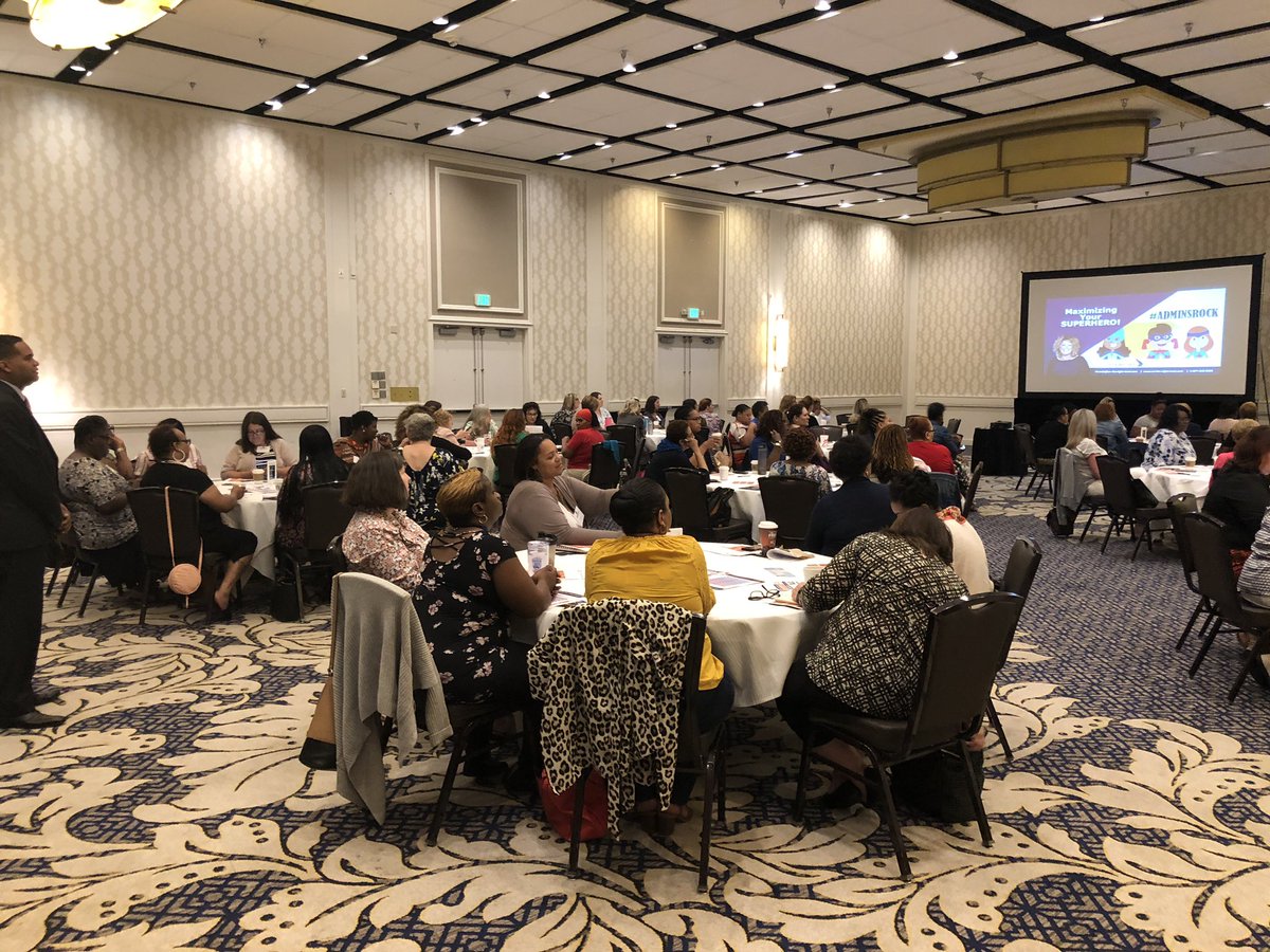 pifrncs's tweet photo. Day 2 of the Administrative Professionals Conference! @BillyBurkeBCPS introducing @BCPS_Sup! #bcpsapc #adminsrock @RhondaScharf @factualitygame @GepsieC https://t.co/u7iacPcboi