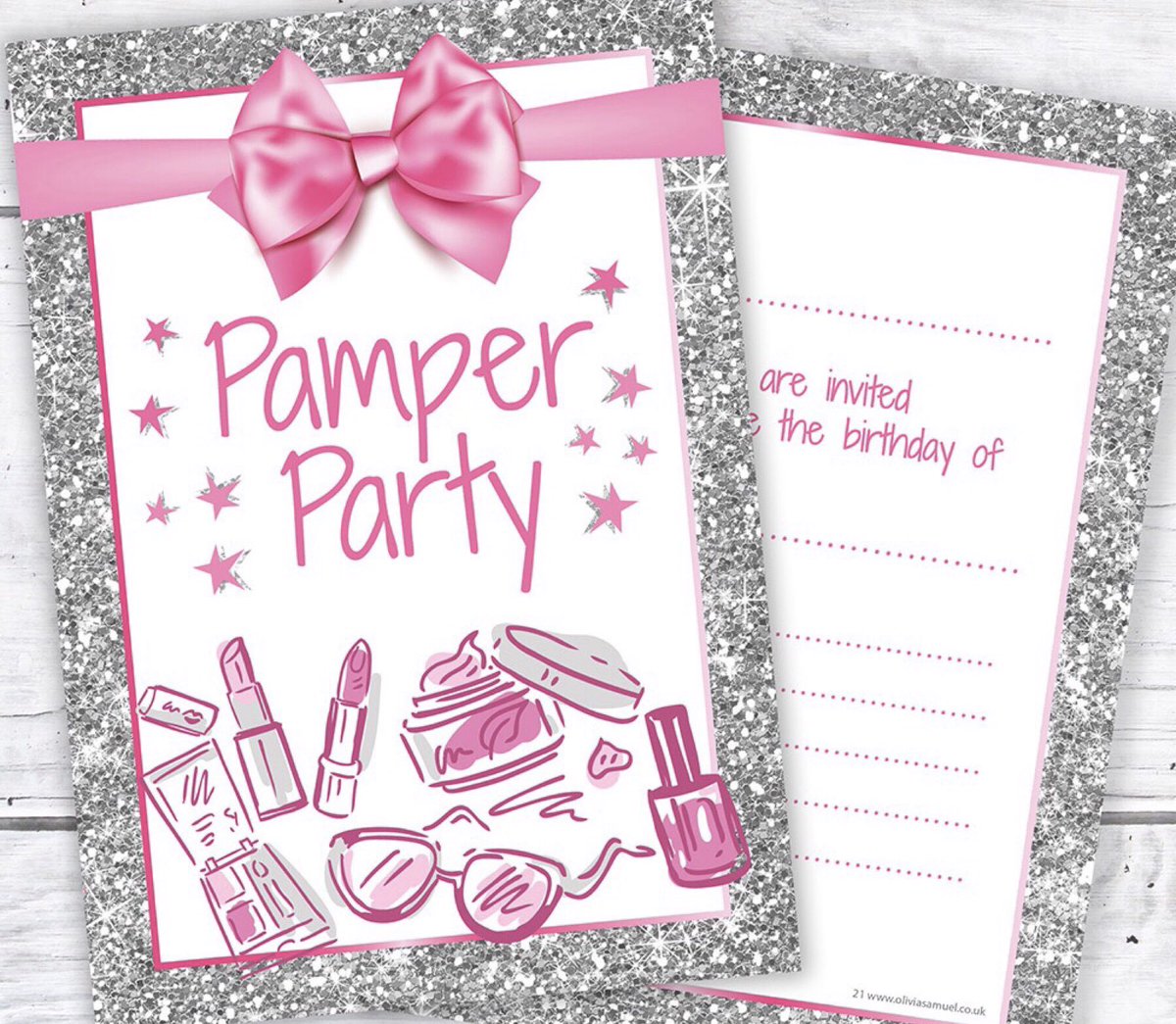 JojosParties's tweet photo. Looking for something special to do for your daughters birthday this year???
Does your daughter and her friends LOVE to be pampered??? 💁🏼‍♀️
Take a look at my page @jojosparties for more info or feel free to contact me on 07503604724 to discuss more.
👸🏼🎈💅🏻💄👯‍♀️👑 https://t.co/Bcivf8Bv5B