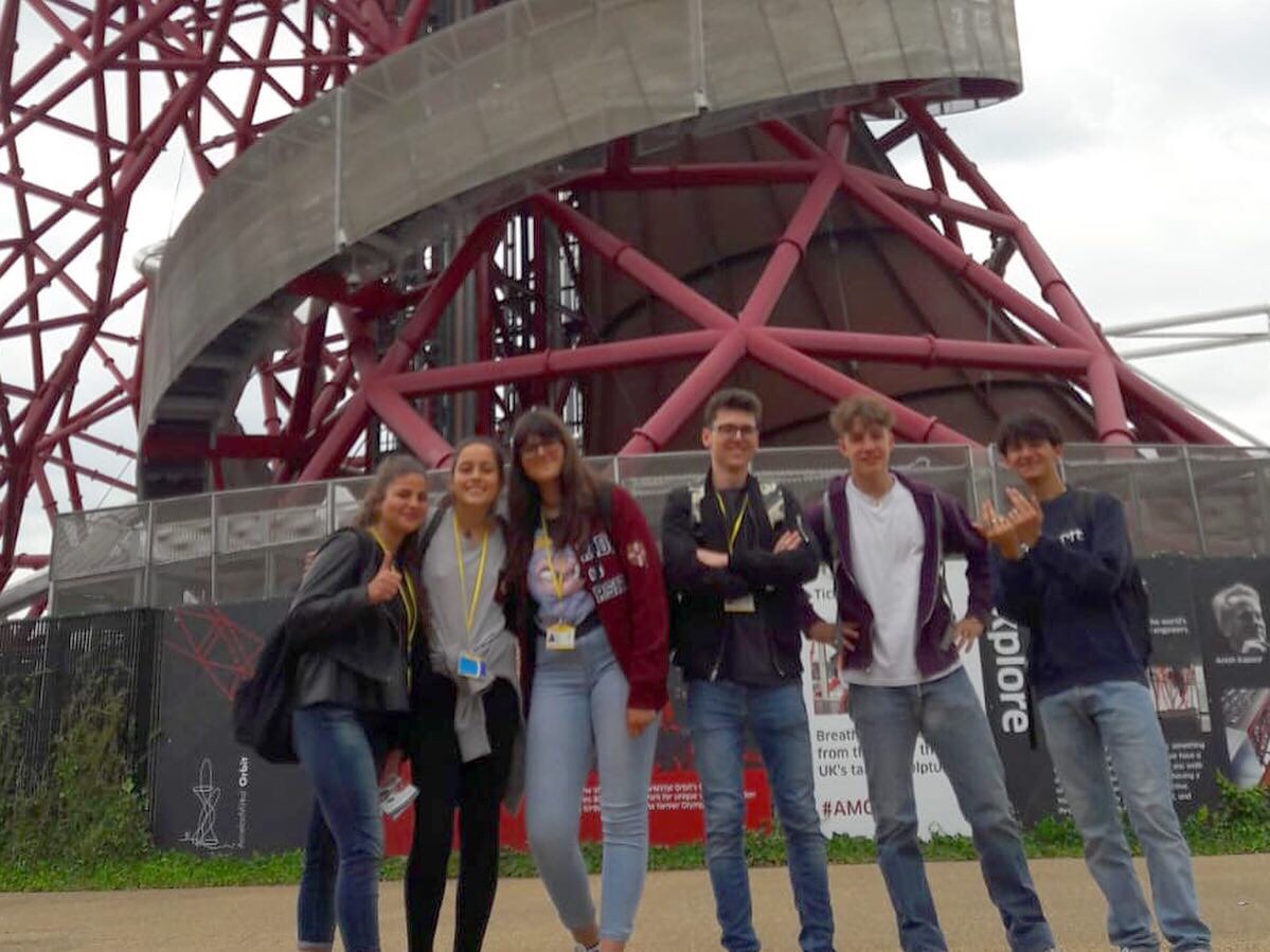 ExcelEnglishUK's tweet photo. What a ride and what a view from the top of the  @amorbit slide!

Did you know it is the world’s tallest and longest slide? 😮

#excelenglishlondon #studyabroadlife https://t.co/6HOYnkYijB