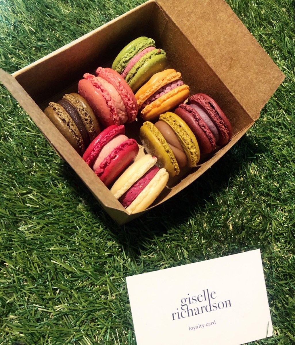 MinsterBuilding's tweet photo. Giselle Richardson offer a variety of British-inspired macaroons in Clerkwell and today they are here at The Minster building for you to purchase. You can find them at our Upper Ground reception😋 #theminsterbuilding #macaron #sweettreats #gisellerichardson #LONDON #toweroflondon https://t.co/1cQfDe2tzX
