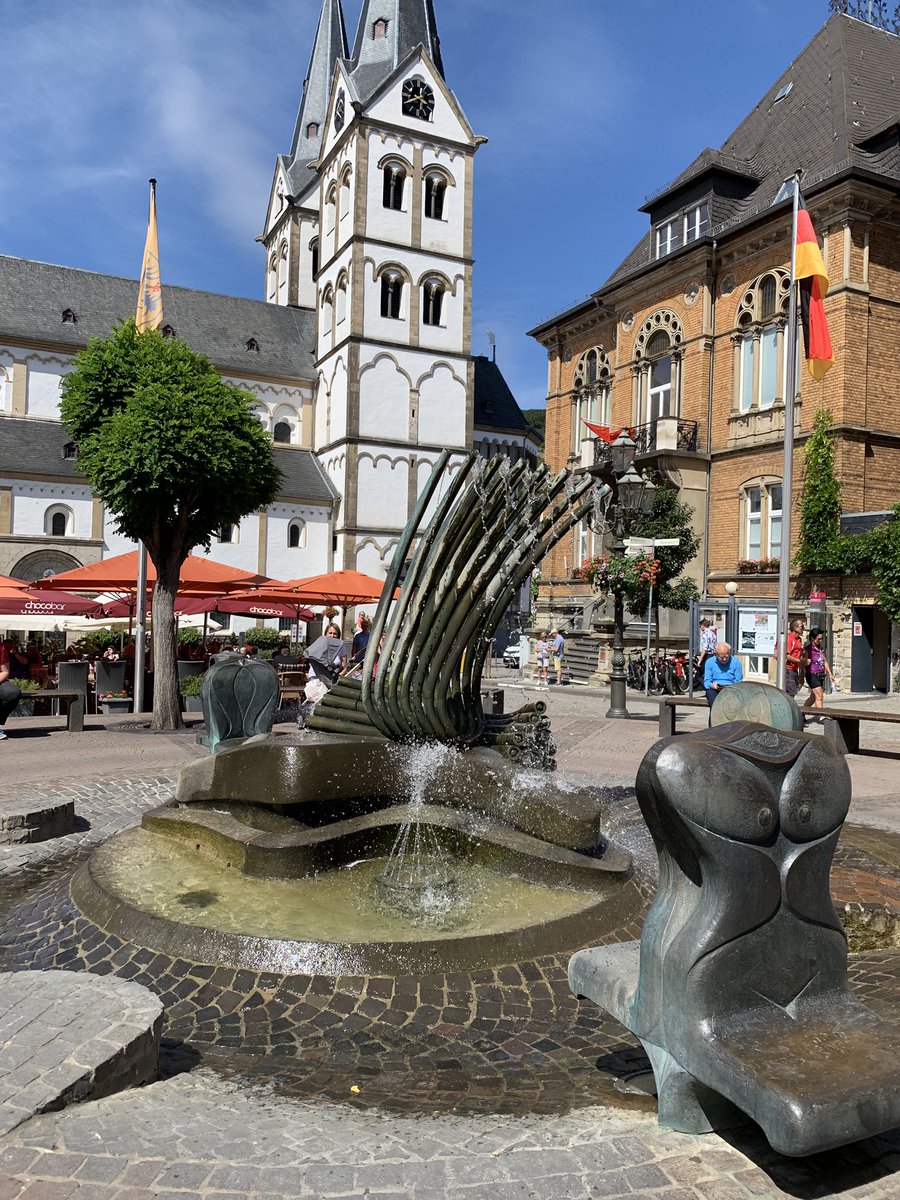 mfl_smw's tweet photo. A good hour or more hanging around Boppard and seeing what’s what.. ☀️ still shining, faces turning slightly pink (That’s Mr Rigby... 🦞) and lots of smiles! https://t.co/ZxKE7plskr