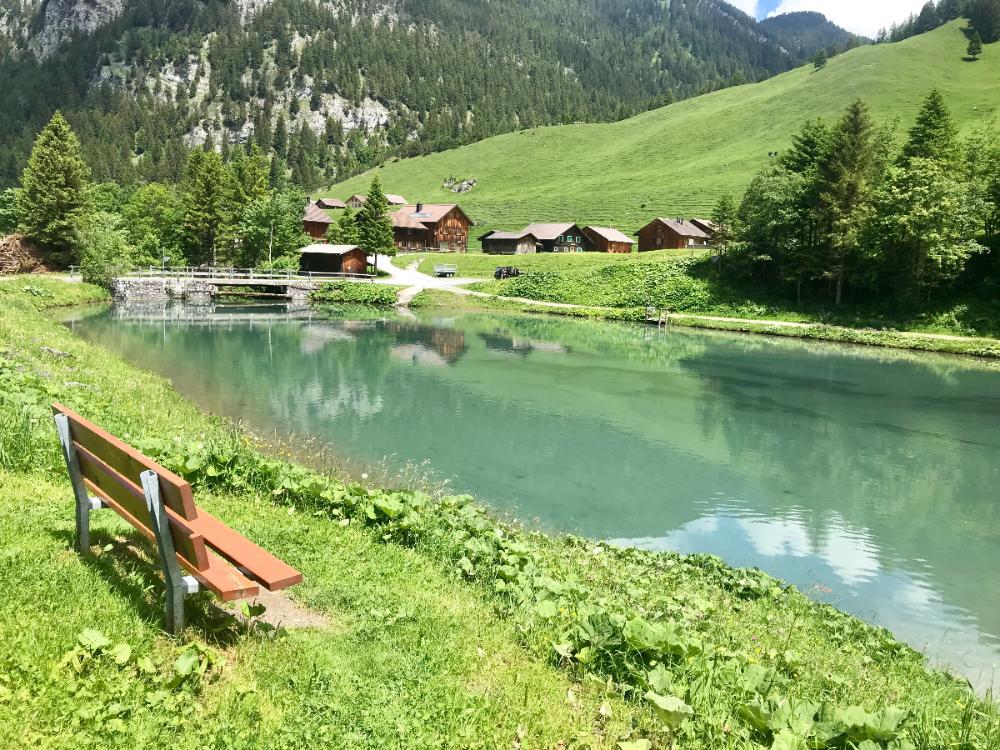 LI_Travel's tweet photo. #Liechtenstein Marketing Feierabendtipp: Nicole Thöny vom Marketing- und Kommunikationsteam empfiehlt einen Spaziergang im #Valünatal. https://t.co/9NgpOGccOW