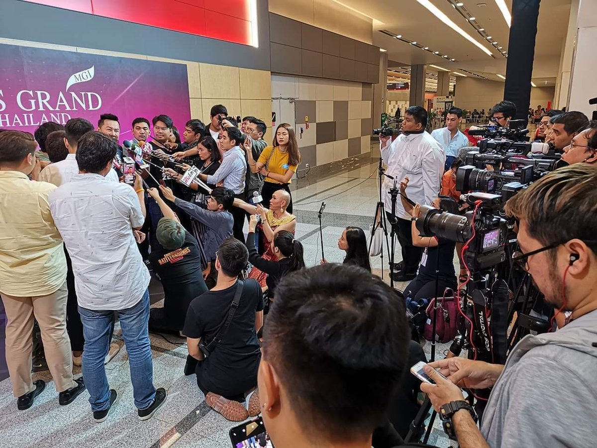 Misstoiting's tweet photo. แถลงจริงค่ะ!! แต่จุดยืนนางเหมือนเดิม noสนno แคร์ ลูกสาวนางไม่ผิด กก.แชร์เรื่องจริง ถ้าไม่อยากให้โดนว่า...ก็ให้แคทไปปรับปรุงหุ่นตัวเอง อีดอก....กล้าพูดมาก Start The War กะปินส์เองแล้วจ้าาา เค้าต่อต้านการ #bully ทั่งโลก ทำเวนางงามจะไม่สนเรื่องนี้จริงๆหรอวะ #MissGrandThailand2019 https://t.co/czVv6Bj04p