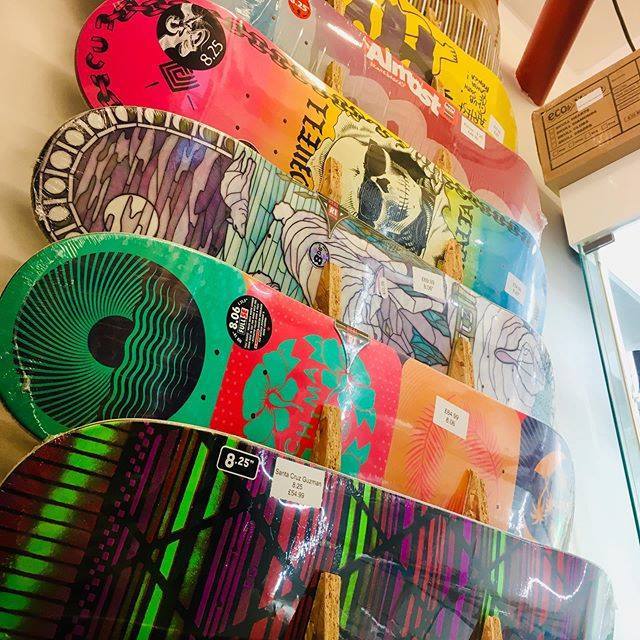 Wallrideuk's tweet photo. Some sick new decks #oxfordskatestore #420 #santacruz #sour #powell #oxfordwheelsproject #skateordie #skateboard #almost #thrasher https://t.co/U892tG5x2j https://t.co/VCFcqVsNs6
