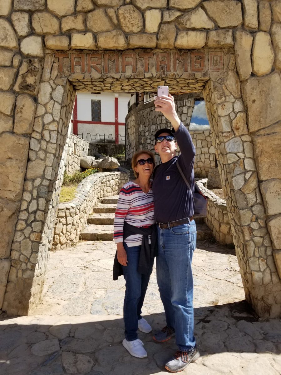 cassbatess's tweet photo. I’m fr obsessed with my parents, like look at these angels :’)) https://t.co/LpgAzsFqz5