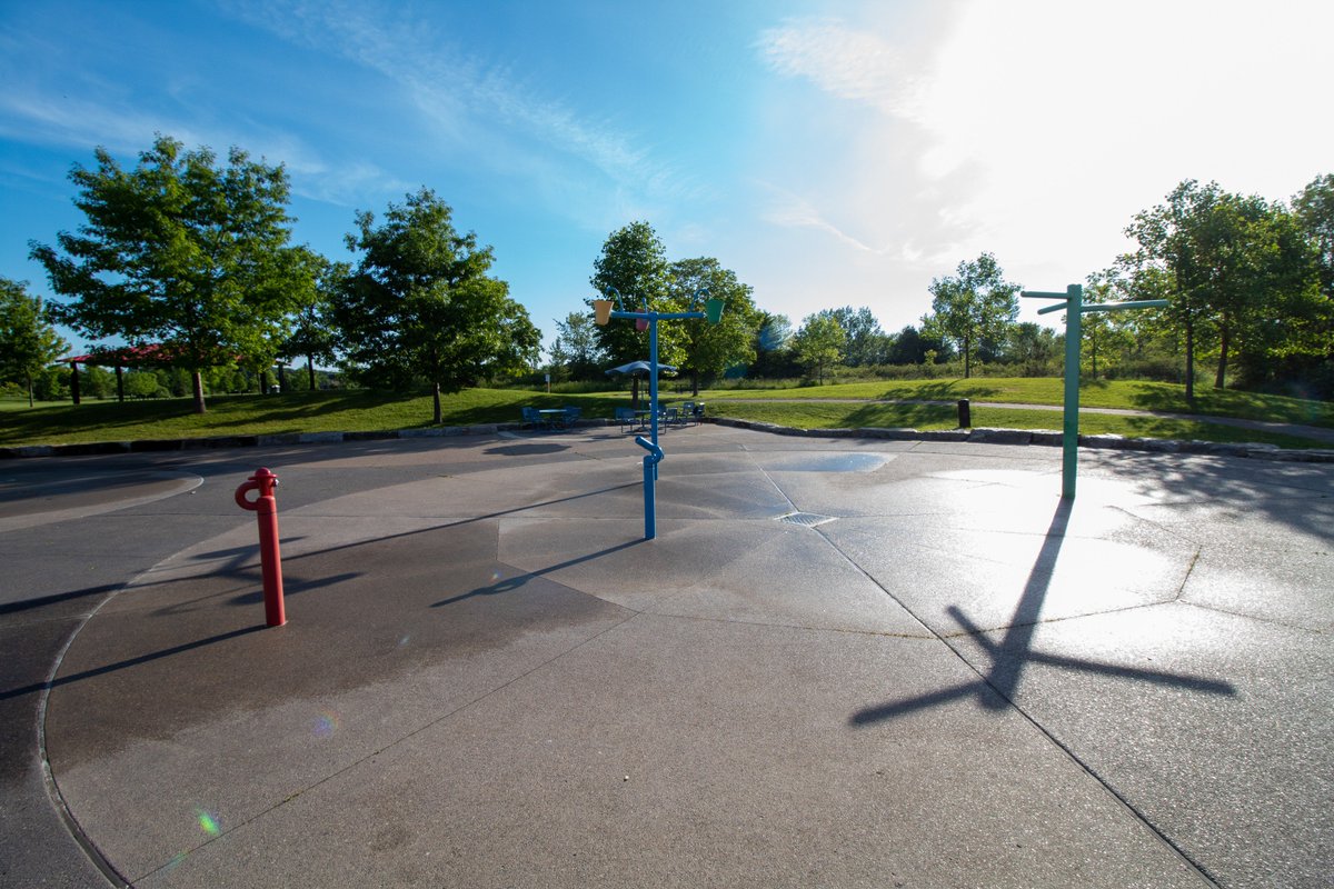 StayHomeAjax on Twitter: "Rotary Park Splash Pad is currently closed for  minor repairs. Here are some other locations you can visit to #beattheheat  and #staycool 😎 🔹MCC Splash Pad 🔹ARC Splash Pad