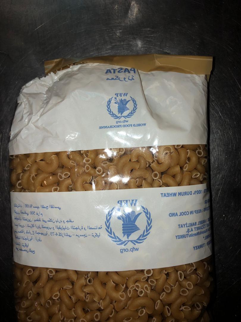 EmaFigueroaC's tweet photo. #DENUNCIA | Está es la bolsa CLAP que están vendiendo en el Sector Reja de Guanare de #Acarigua. Trae una pasta de la ayuda la humanitaria (En español ahí dice Programa Mundial de Alimentos https://t.co/uIFPNmcIR4).

@mbachelet comercializan la ayuda de la @ONU_es. #10Jul https://t.co/GRZd5z1R9i