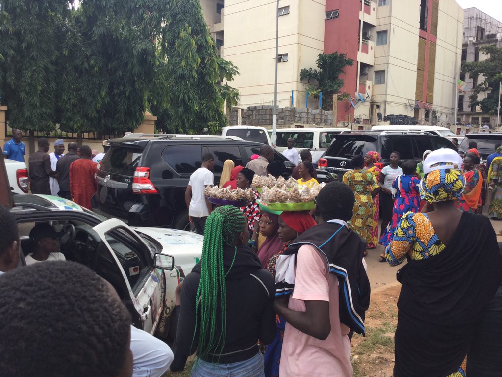 typanku's tweet photo. The crowd is unprecedented at the APC headquarters.
Governor Yahaya Bello has picked his ticket.
If you say crowd is not an issue, please bring your crowd and let's strike a balance
#YBMC
#BelloWinsIt
#BelloPicksForm https://t.co/lhseCsEOr1