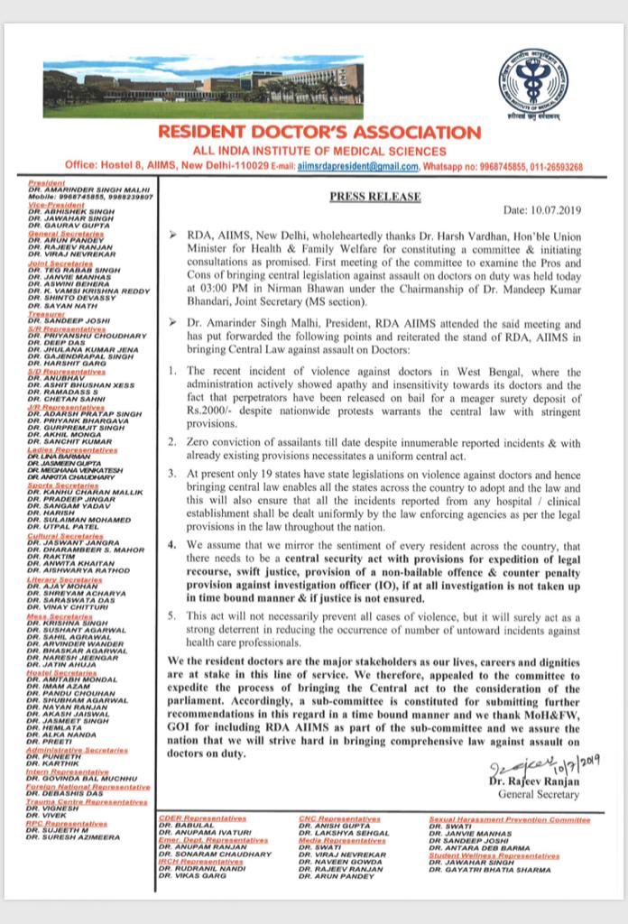 AIIMSRDA's tweet image. First step in safeguarding doctors throughout the country.. RDA AIIMS was on a panel discussion today with @drharshvardhan @MoHFW_INDIA on how to draft and enforce a central law to curb the growing violence against doctors in India. @republic @ANI @ndtv @cnnbrk @aajtak @UnitedRda