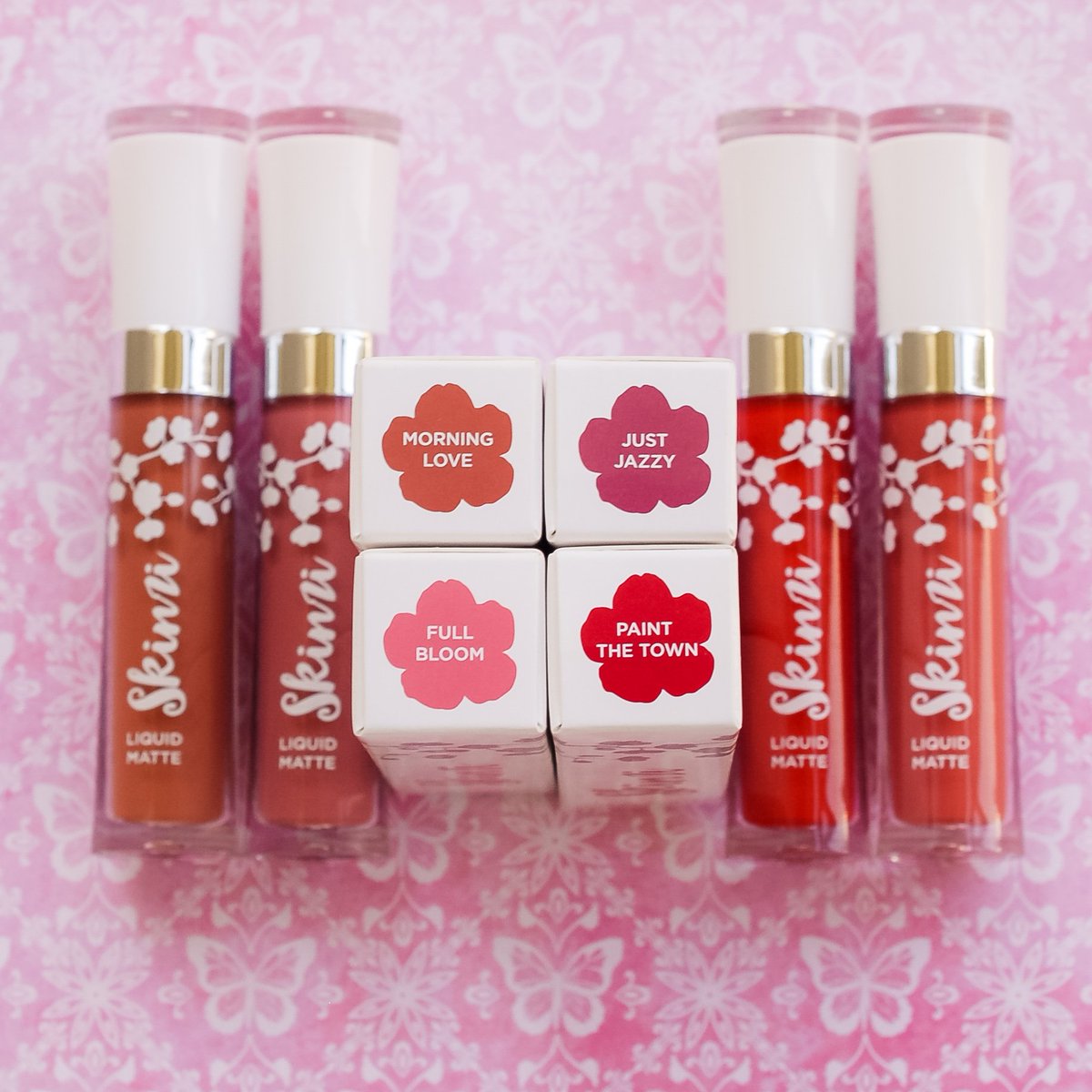 SkinziC's tweet photo. "I’m not into matte lipsticks but Skinzi Cosmetics is a game changer. It doesnt hurt my lips. It is really weightless. For somebody who is used to putting lip gloss after putting on matte lipstick, I don’t need it with Skinzi cosmetics." Rhods D.
💟💟💟
#BBlogRT #bblogger https://t.co/nMBN4aYSD3