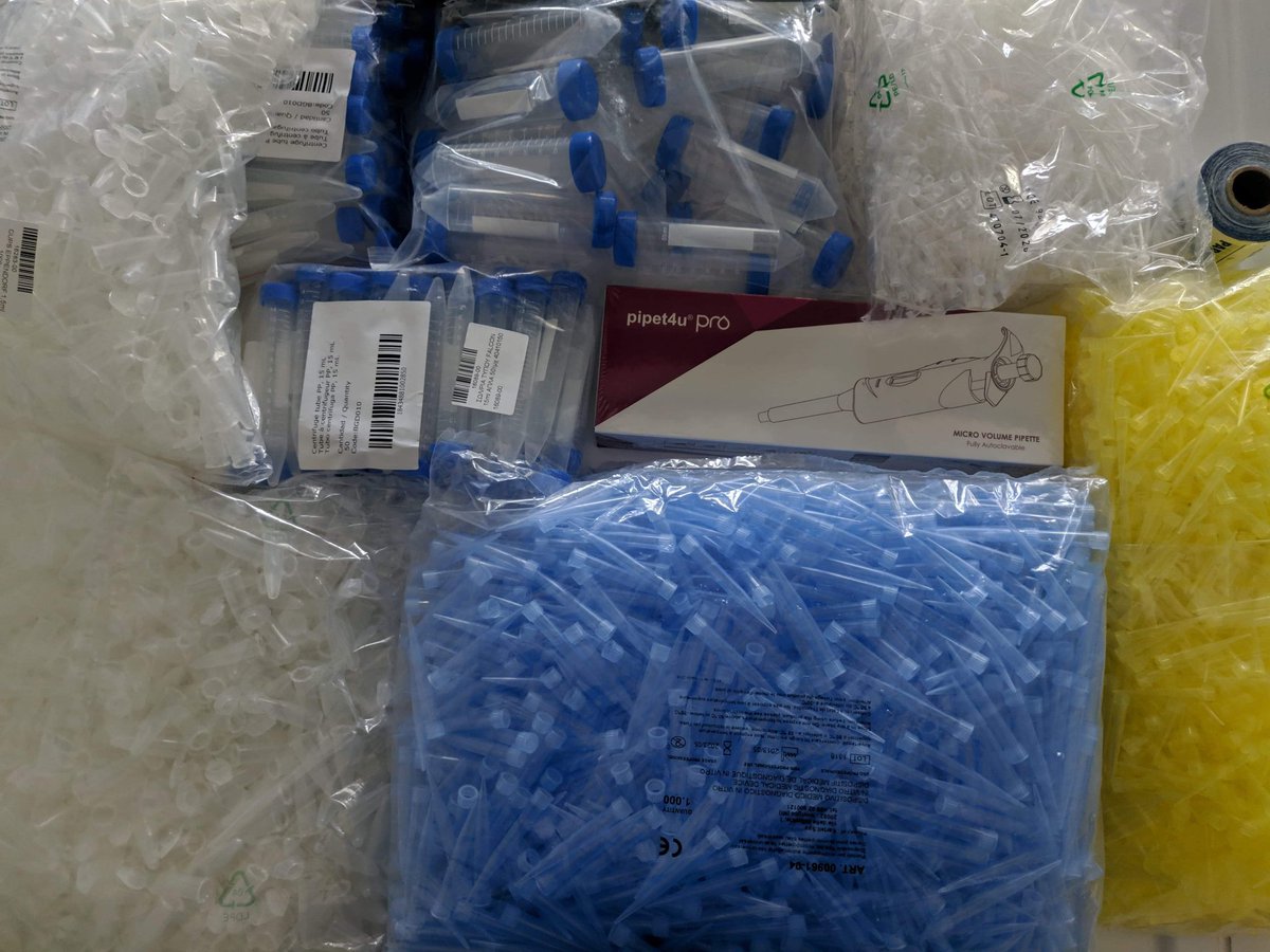 Goodies are here! Thank you Digas Labs for your kind support. 
#igem #Sponsors #igemthessaloniki #lab #synbio