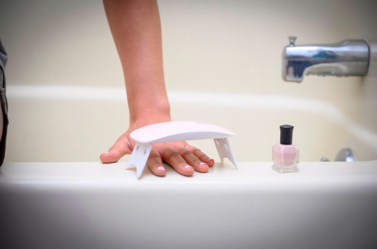 NailsExpressUSA's tweet photo. Getting ready in a flash! 📸📸
#nailsexpress #sunmini #beauty #cosmetics #beautyproducts #makeupaddict #skincare #instabeauty #makeupjunkie #motd #makeuplovers #glam #lipstick #lashes #nails #manicure #pedicure #manipedi #stylish #gelnails https://t.co/r1BO5JxdhR