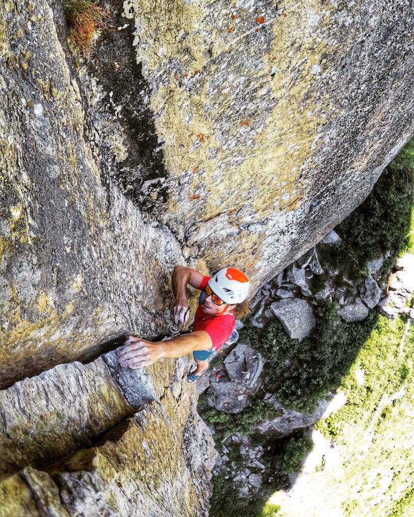 icespecter's tweet image. Time to Climb 🤙🏻 #climbingismypassion #accesstheinaccessible #welcometonature @Petzl @lasportivatwitt @norrona @gloryfy_eyewear