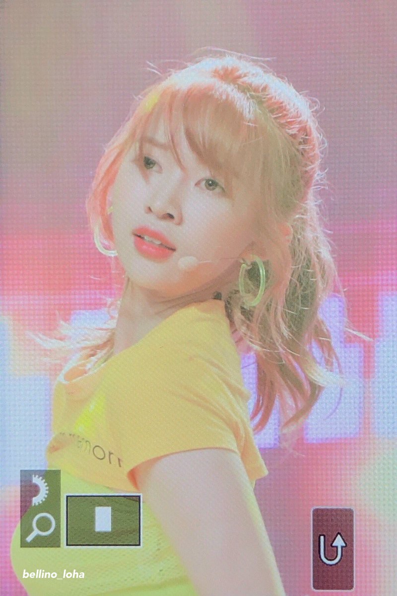 Bellinoloha's tweet photo. 190710 쇼케이스 
#네이처 #로하 #예진 #nature #loha   @nature_nchworld https://t.co/FhIQiK9ck8