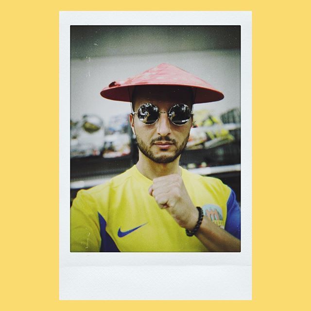 mergueztyme's tweet image. Attention à tes dents 🥋🦷💥 #nomo #insw #polaroid #mabrouklyn #morpheus #redpillbluepill