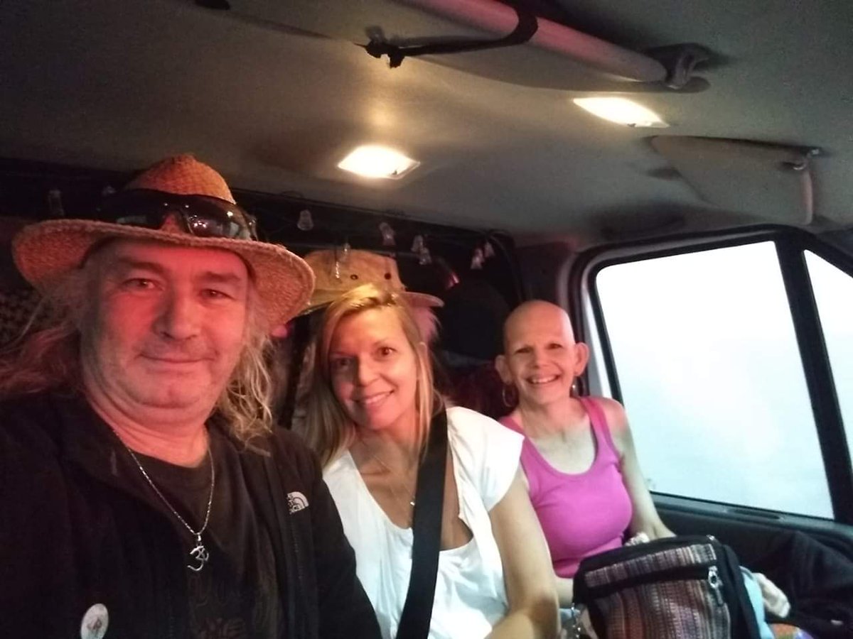 Herts4Refugees's tweet image. We are on the the road to #Calais and #Dunkirk again today with our good friends and partners, @ppl_not_borders from #Berkhamsted taking essential supplies to @MRefugeeSupport and to  #ProjectPlay