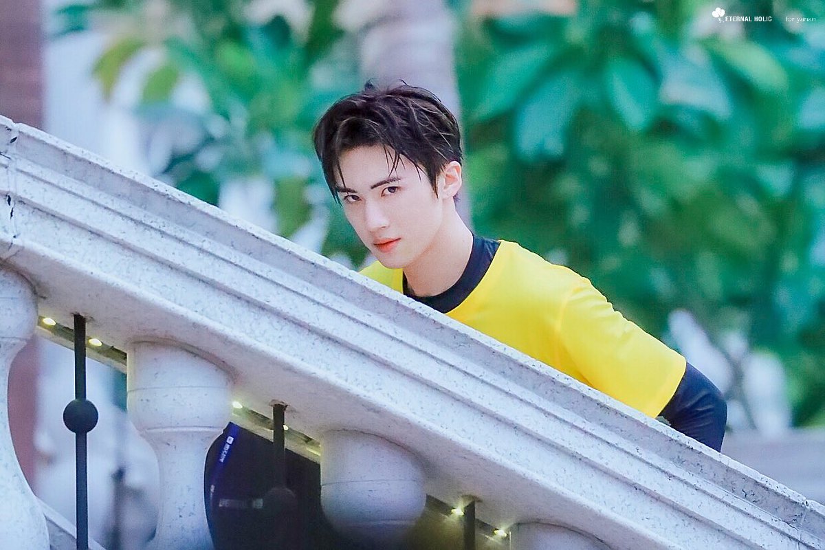 Eternal_holic_'s tweet photo. 190515
着迷于你眼睛 
银河有迹可循 ✨
#옌안 #YANAN #闫桉 #PENTAGON  #펜타곤 https://t.co/4CtgF7rTRe