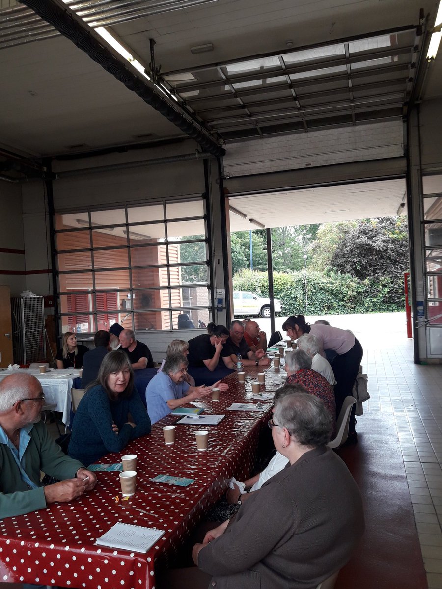 CraigCooperNFRS's tweet image. An absolute pleasure having @GedlingBC #SpringProject @arnoldfirestn today. #WhiteWatch &amp;amp; myself enjoyed getting to know the attendees, followed by a talk on how @nottsfire #CreateSaferCommunities @PulpFrictionCIC brilliant job catering for the event #collaboration @cemmott1981