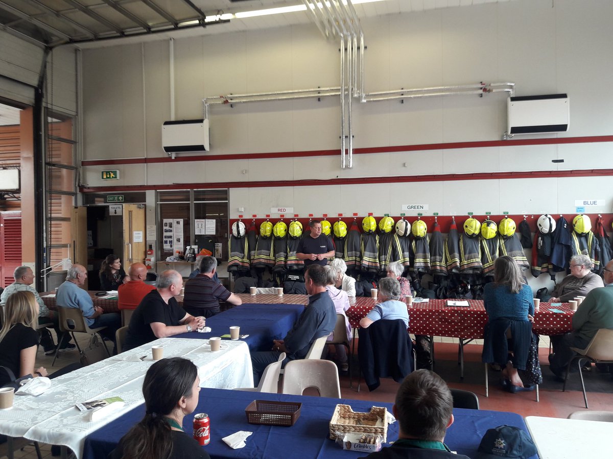 CraigCooperNFRS's tweet image. An absolute pleasure having @GedlingBC #SpringProject @arnoldfirestn today. #WhiteWatch &amp;amp; myself enjoyed getting to know the attendees, followed by a talk on how @nottsfire #CreateSaferCommunities @PulpFrictionCIC brilliant job catering for the event #collaboration @cemmott1981