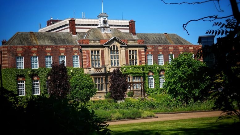 .<a href="/HullProgrammes/">Transforming Programmes Hull</a> need your input! The <a href="/UniOfHull/">University of Hull</a> is embarking on a comprehensive review and renewal of its taught programmes. 

They need employers to give their thoughts on what competencies are needed in future graduates.

Find out more: marketinghumber.com/news/regional/…
