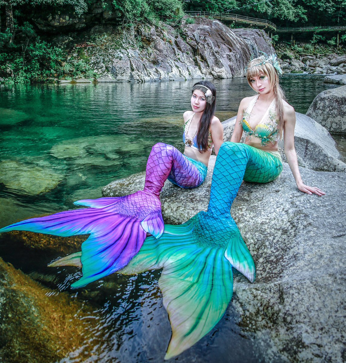 Kikyo 花魁人魚 先日はらるさんとよしさんと 人魚で川ロケ行ってきました 雨降ってて少し濁っててもこの綺麗さ 2人とも前日にブラ作ったのよ 人魚 マーメイド Mermaidkikyo