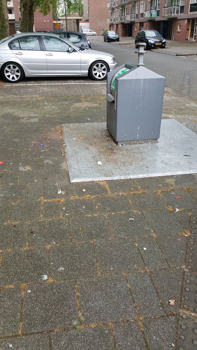 Laura52444821's tweet photo. Wat een rommel op de lelienstein we hebben het weer opgeruimd https://t.co/tBVZMp1v5d