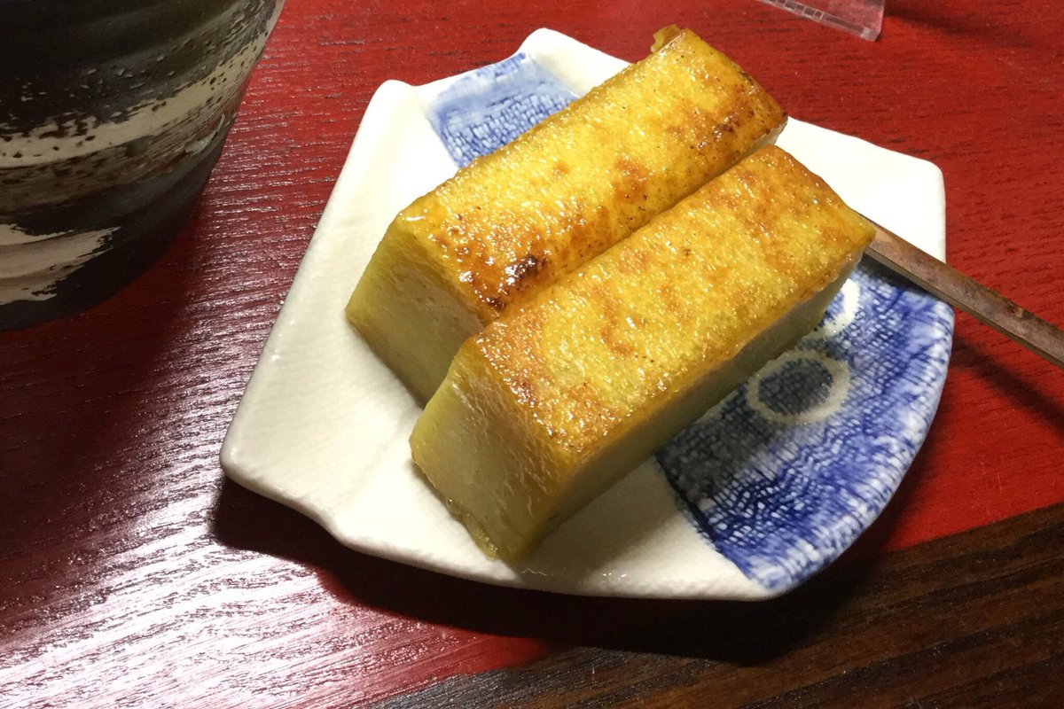 大刀 ザ ヒュージザンバー Sur Twitter いいかい学生さん 芋ようかんをな 芋ようかんをたっぷりのバターでこんがりと焼いたものを食いなよ 表面がパリッとしていながら中身がねっとり濃厚でスイートポテトよりも食べ応えのあるトコなんだ