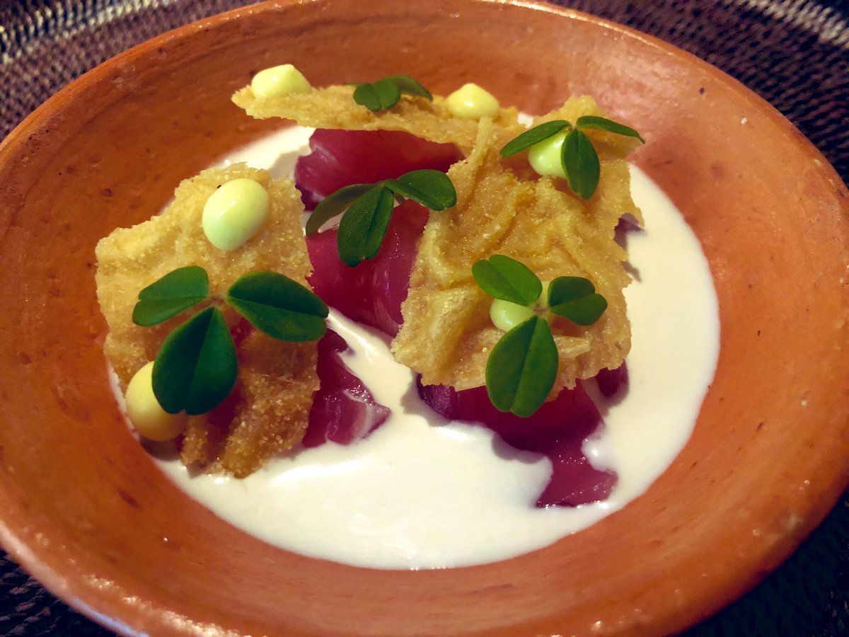 juliaplozano's tweet photo. Una de las cocinas más interesantes de #colombia está en el restaurante #barcal en #medellin Sabores e ingredientes colombianos con técnicas contemporáneas. Platos elegantes muy bien compuestos por el joven #miguelwarren https://t.co/CdDGF1bRFc