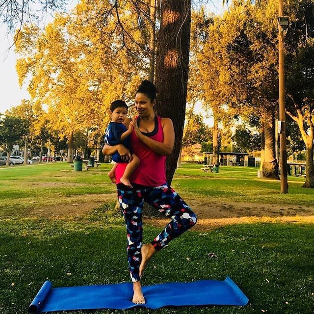 Get outside today for our Mom & Baby at the park! .
.
Join us at 11am at the Dundurn Castle pavilion to get your yoga on.
.
.
#hamontfitness #yogawarrior #treepose #yogafamilyday #delasolyogastudios #mamaandbaby ift.tt/2LNtroG