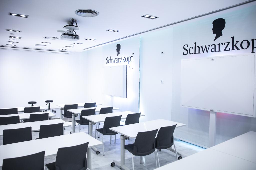 Henkel #BeautyCare reopened the ASK Global Academy in Barcelona, Spain. The fully equipped training space features professional tools to teach hairdressers, hair specialists &amp; beauty salon owners about the latest #innovations &amp; techniques by <a href="/schwarzkopfproE/">Schwarzkopfpro Spain</a>. 💇‍♀️