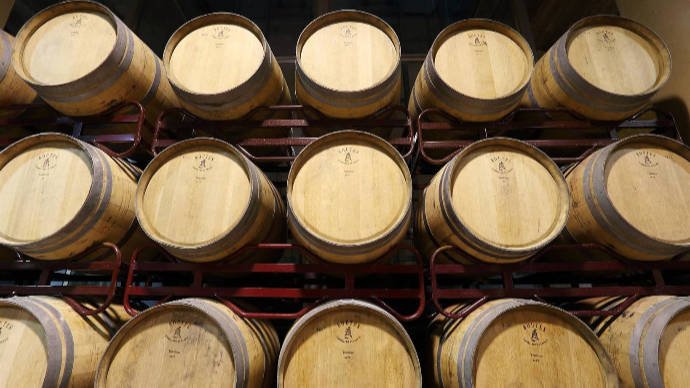 🚨 Castilla-La Mancha, con 17,13 millones de hl, es la comunidad con
más existencias finales de #vino y mosto a 31 de mayo, lo que suponen el 38% del total.