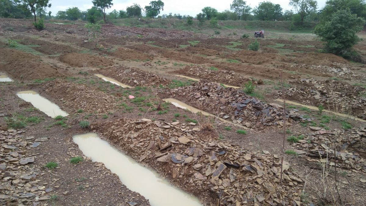 IASTripathiCG's tweet photo. #LBCD #JalShaktiAbhiyaan baramkela , rain water conservation in full swing #WaterConservation @DPRChhattisgarh @ChhattisgarhCMO @ https://t.co/1sKuPUcUn5
